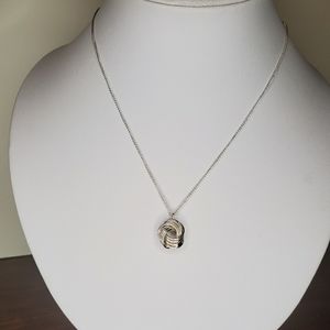 Silver Plated necklace with Knotted pendant